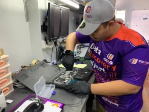 Servis laptop oleh technician Fix & Go Johor Bahru